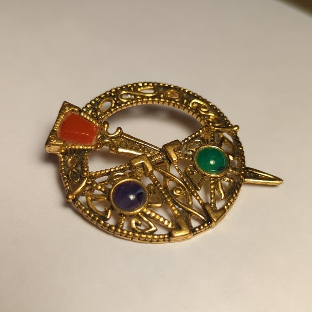 Sol D'or Brooch Kilt Pin gold tone stones Celtic Scottish Irish Wales signed